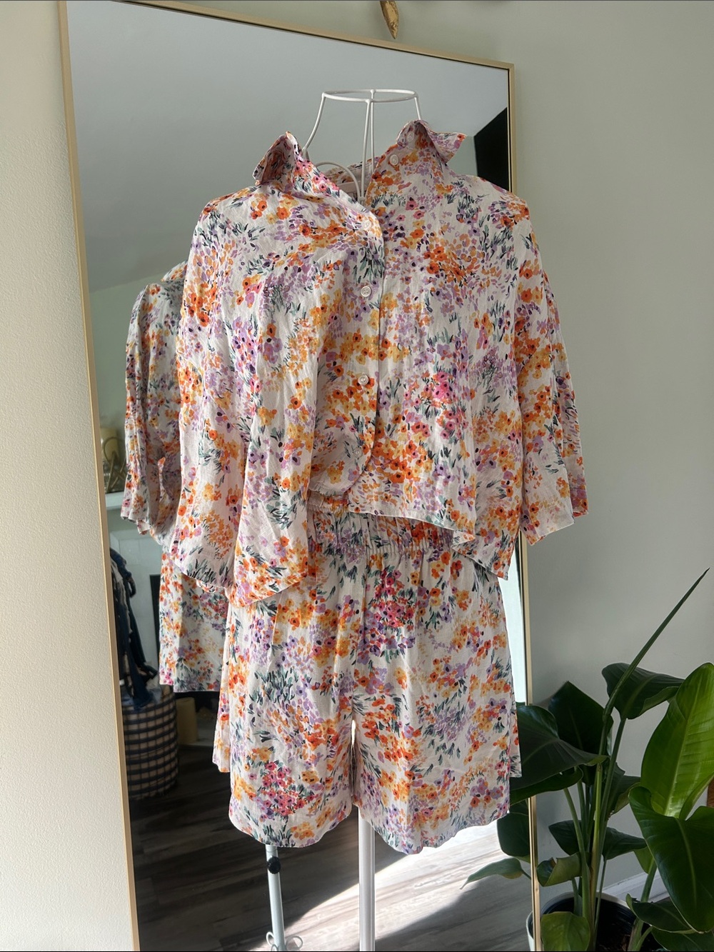 H&M White Floral Women’s Shorts Set with Orange & Pink Print